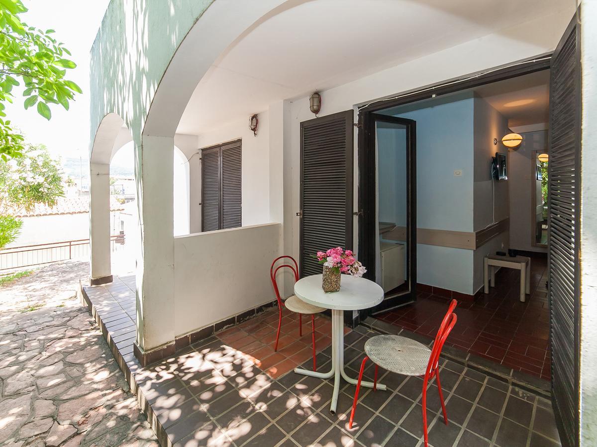 Holiday Park Vile Park Budva Buitenkant foto
