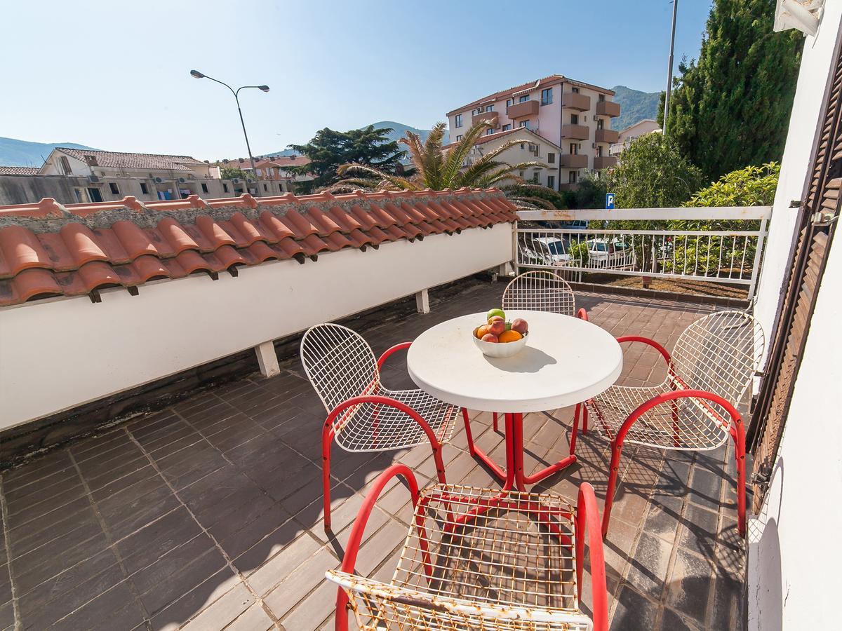 Holiday Park Vile Park Budva Buitenkant foto