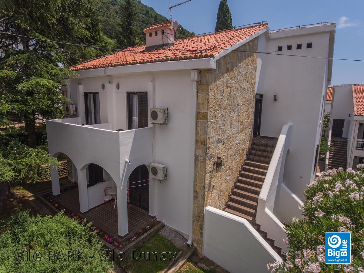 Holiday Park Vile Park Budva Buitenkant foto